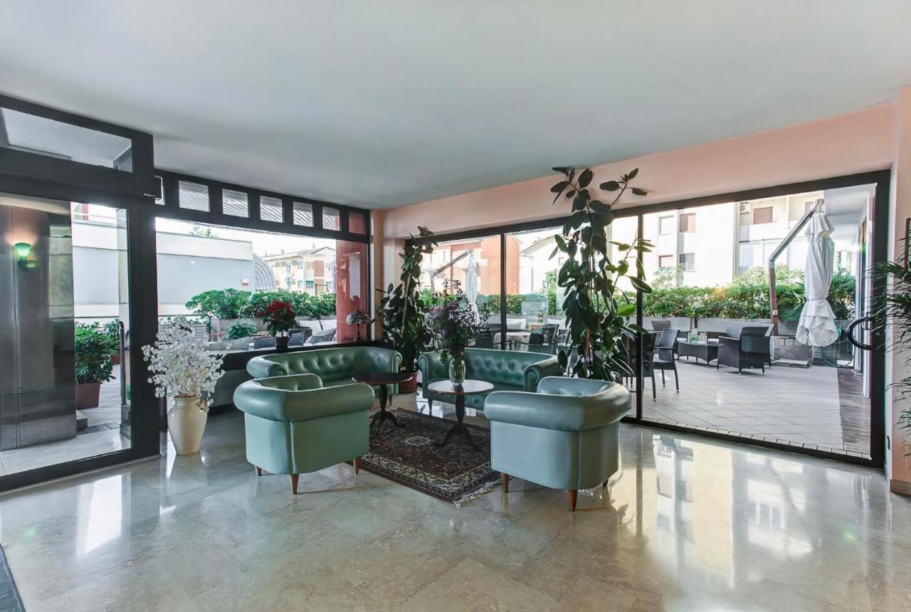 Hotel Royal-Spiaggia Gatteo a Mare Ngoại thất bức ảnh