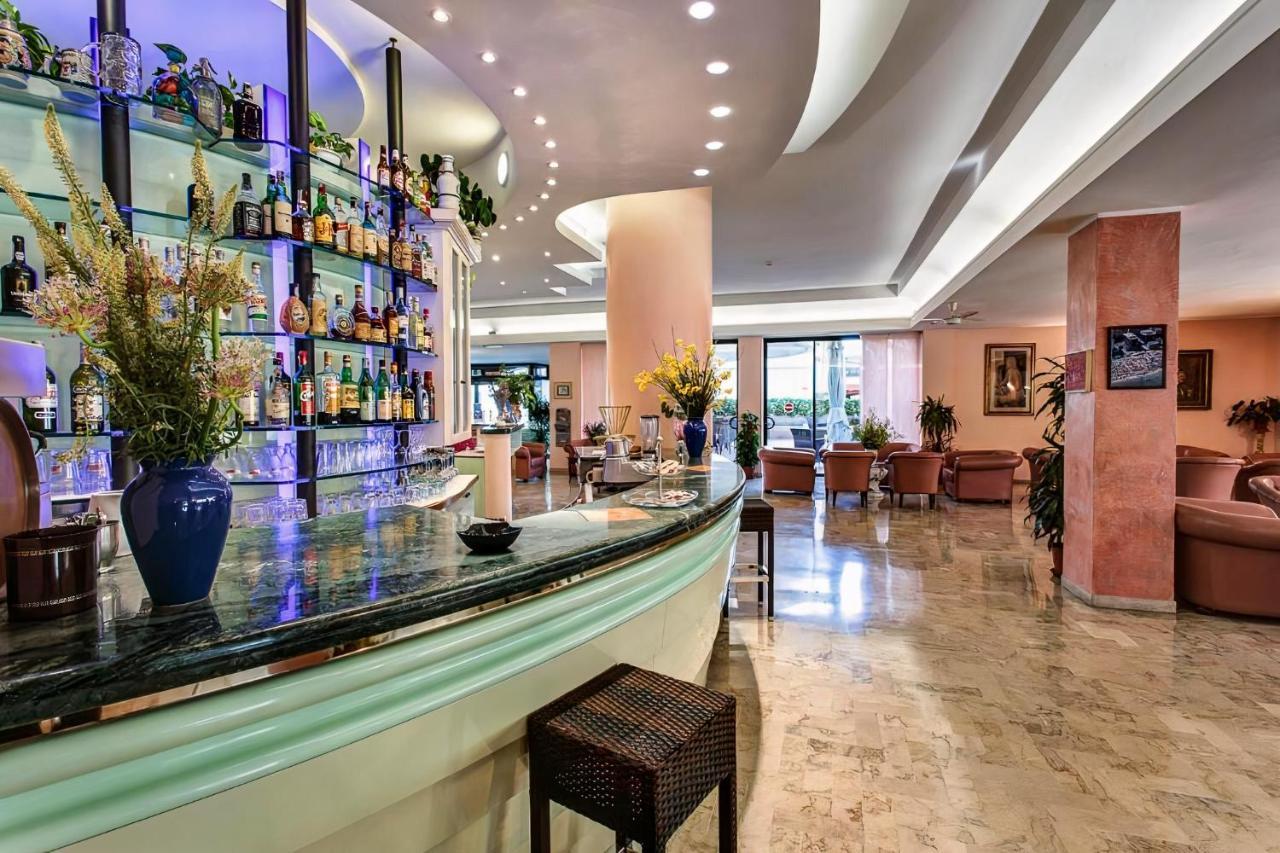 Hotel Royal-Spiaggia Gatteo a Mare Ngoại thất bức ảnh