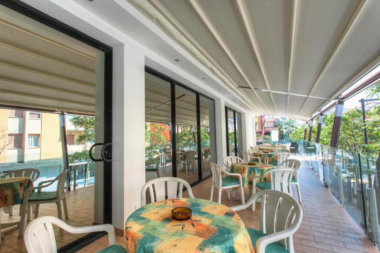 Hotel Royal-Spiaggia Gatteo a Mare Ngoại thất bức ảnh