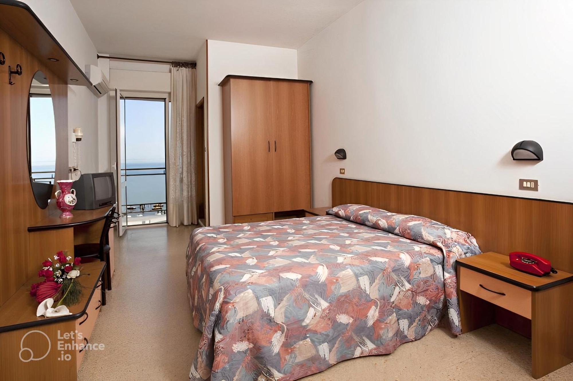 Hotel Royal-Spiaggia Gatteo a Mare Ngoại thất bức ảnh